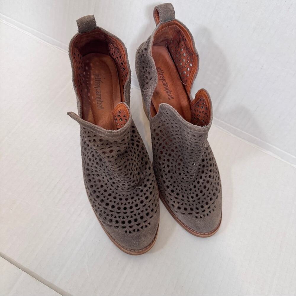 Jeffrey Campbell Brown Laser Cut Stacked Wood Ankle Boots Womens 9 Booties Fall - Picture 9 of 13